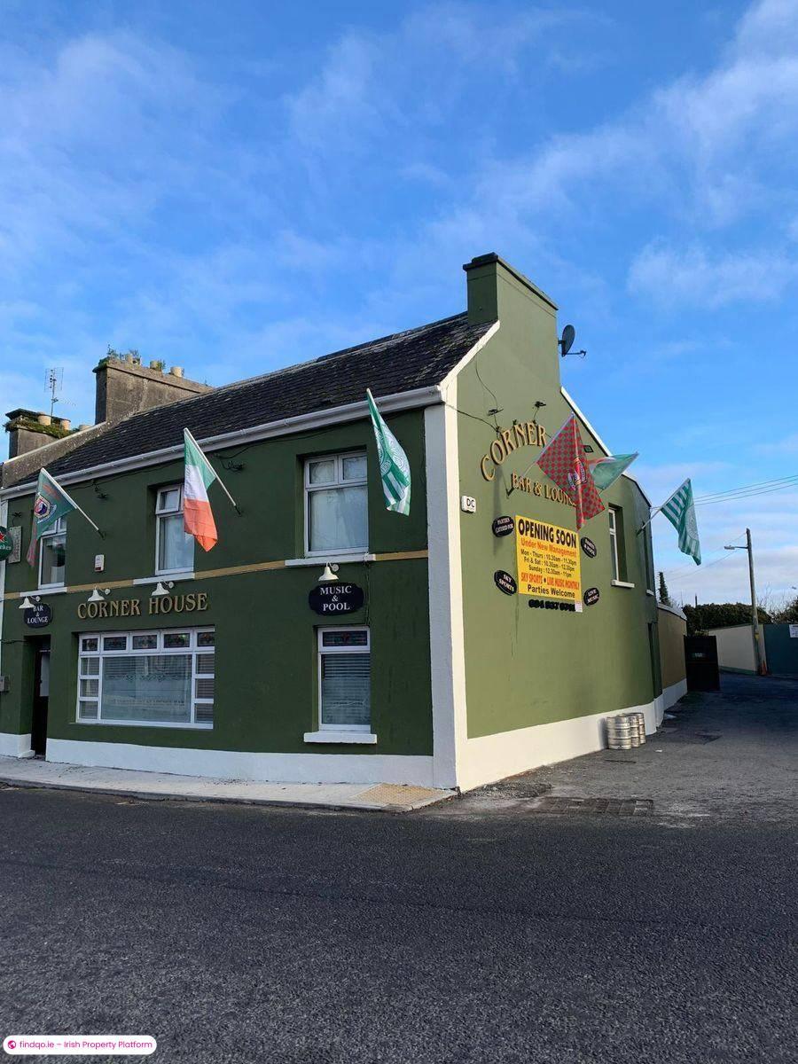 Semi-detached house for Sale in Ballyhaunis, Mayo
