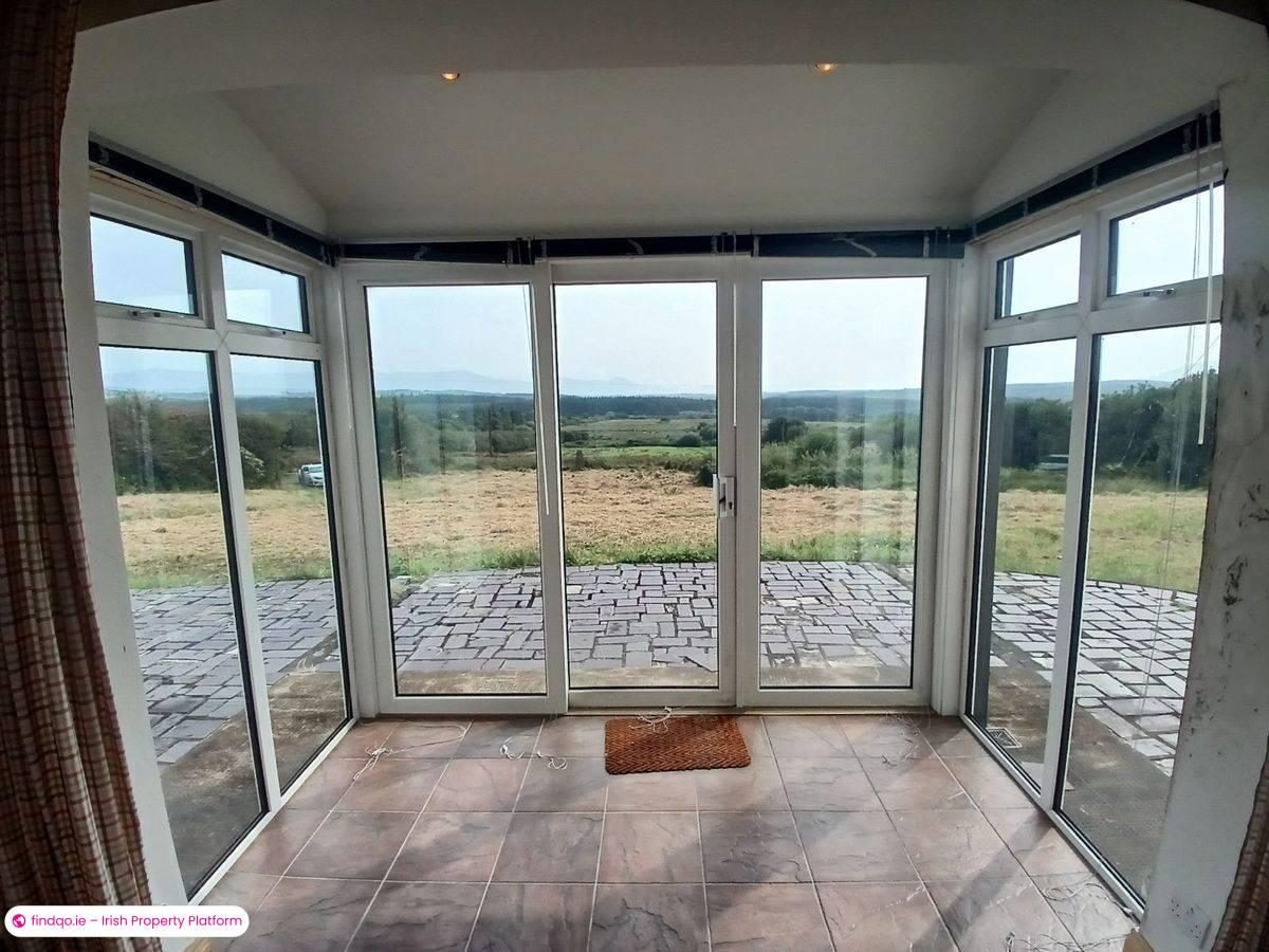 Detached house for Sale in Caherciveen, Co. Kerry, V23 C723