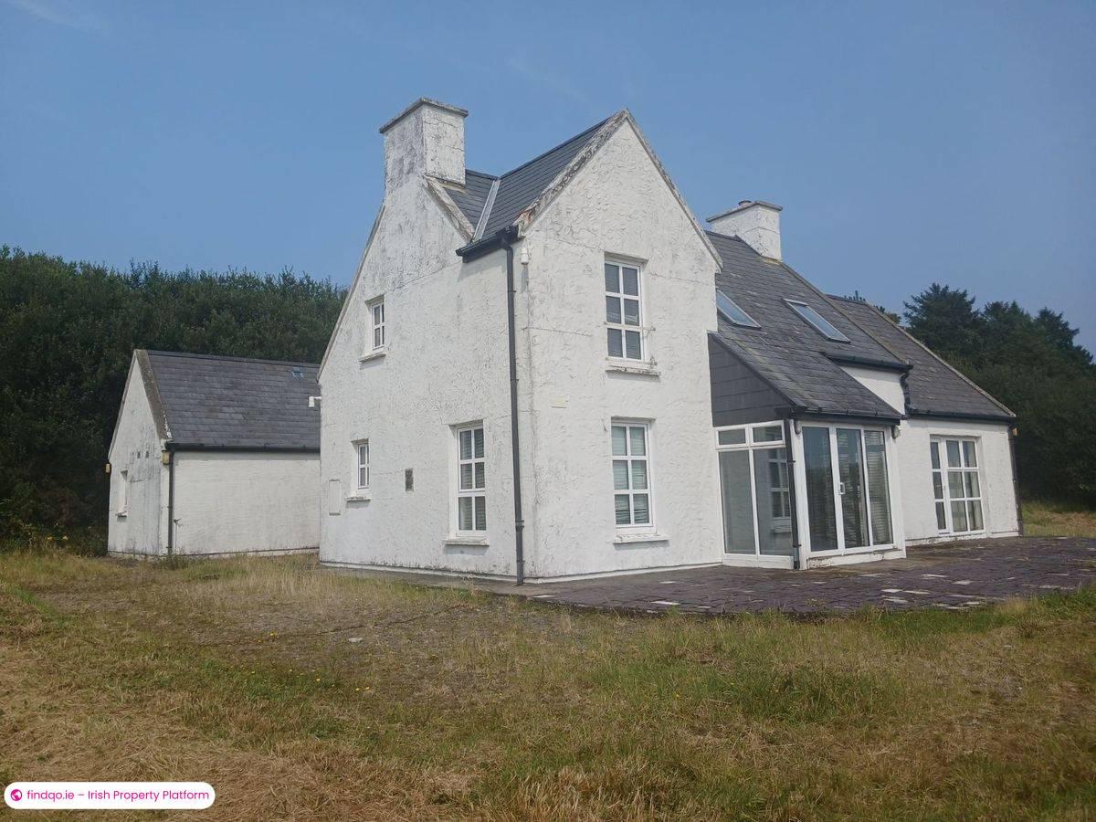 Detached house for Sale in Caherciveen, Co. Kerry, V23 C723