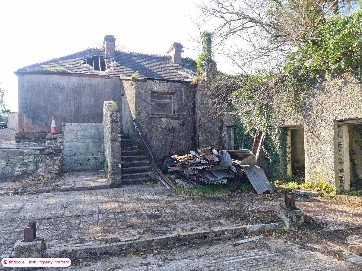 Detached house for Sale in Charlestown, Mayo
