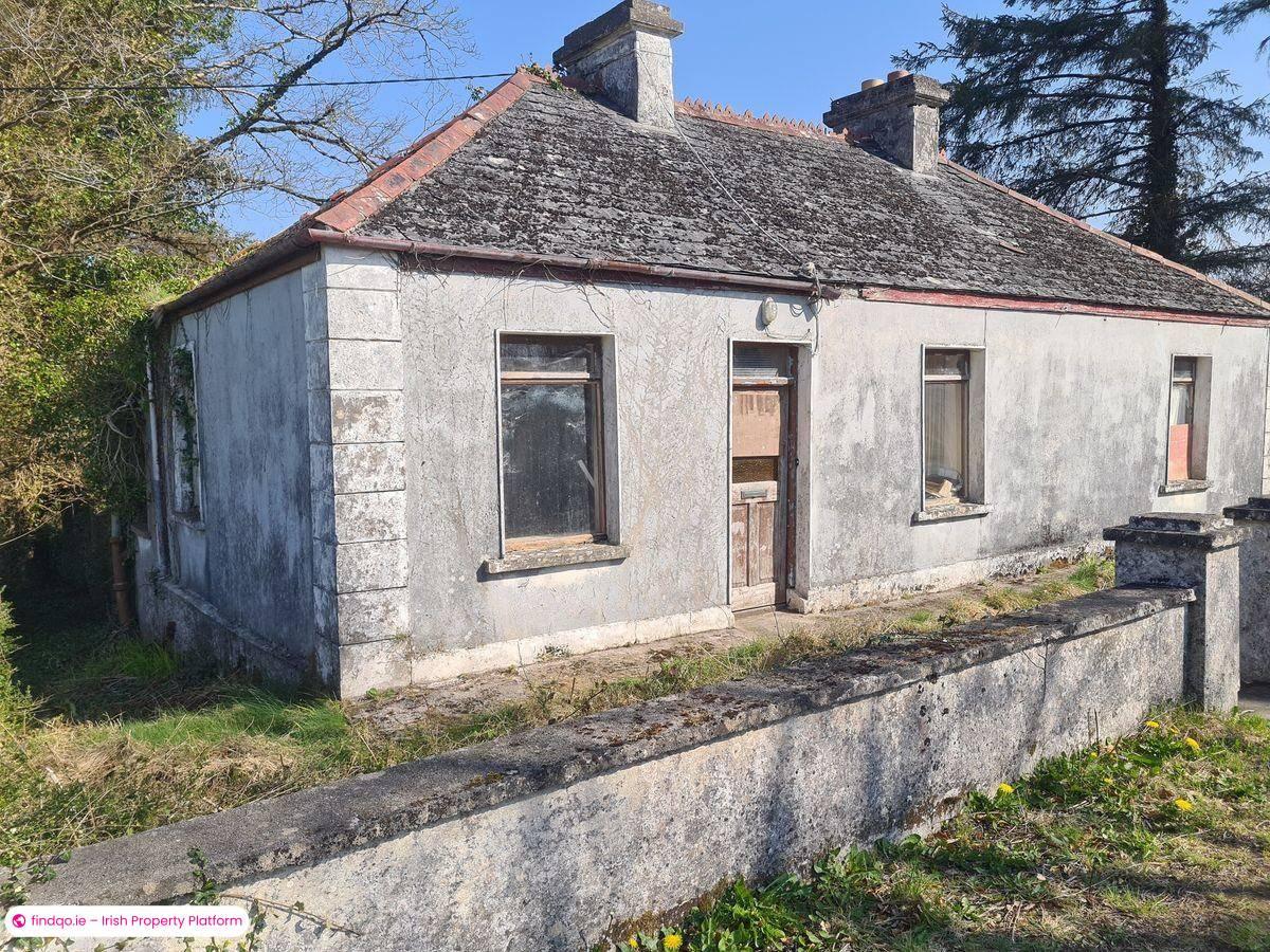 Detached house for Sale in Charlestown, Mayo