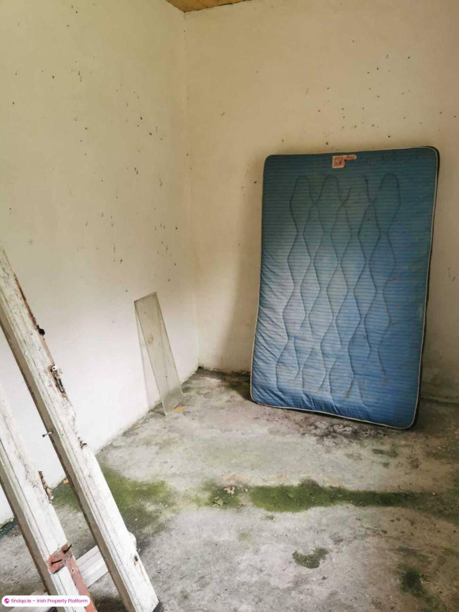 Detached house for Sale in Ballyhaunis, Mayo