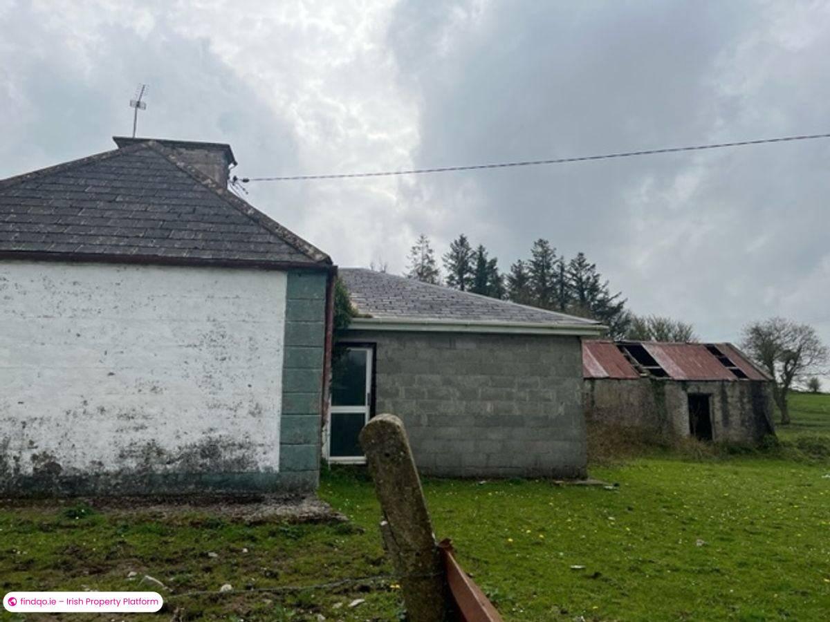 Detached house for Sale in Ballyhaunis, Mayo