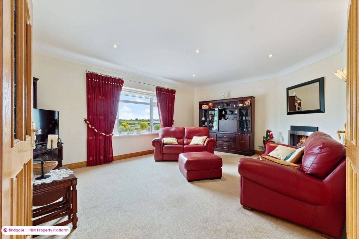 Detached house for Sale in Ballyhaunis, Mayo