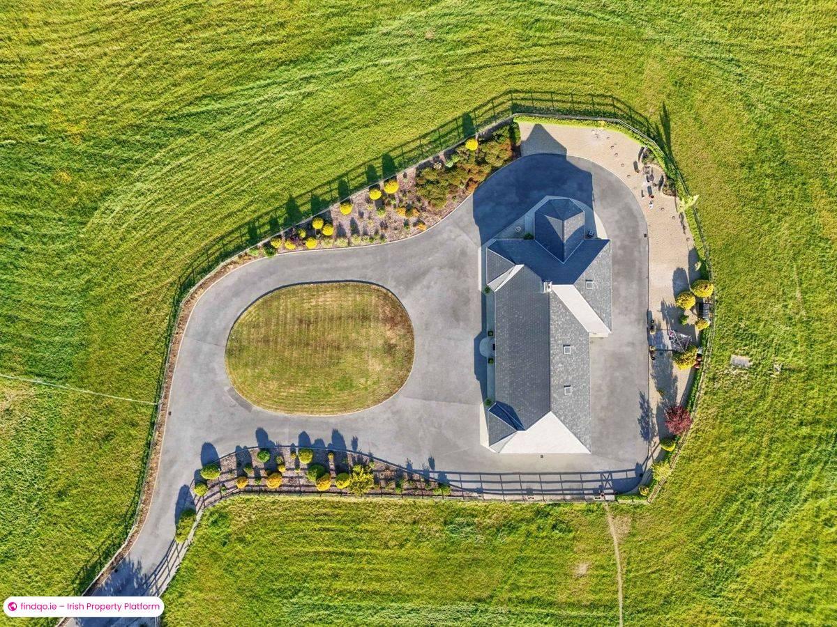 Detached house for Sale in Ballyhaunis, Mayo