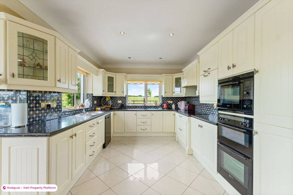 Detached house for Sale in Ballyhaunis, Mayo