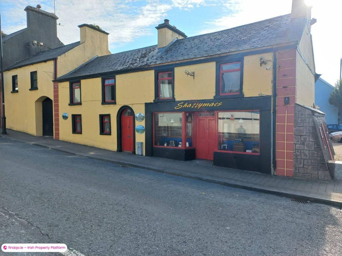 Semi-detached house for Sale in Ballyhaunis, Mayo