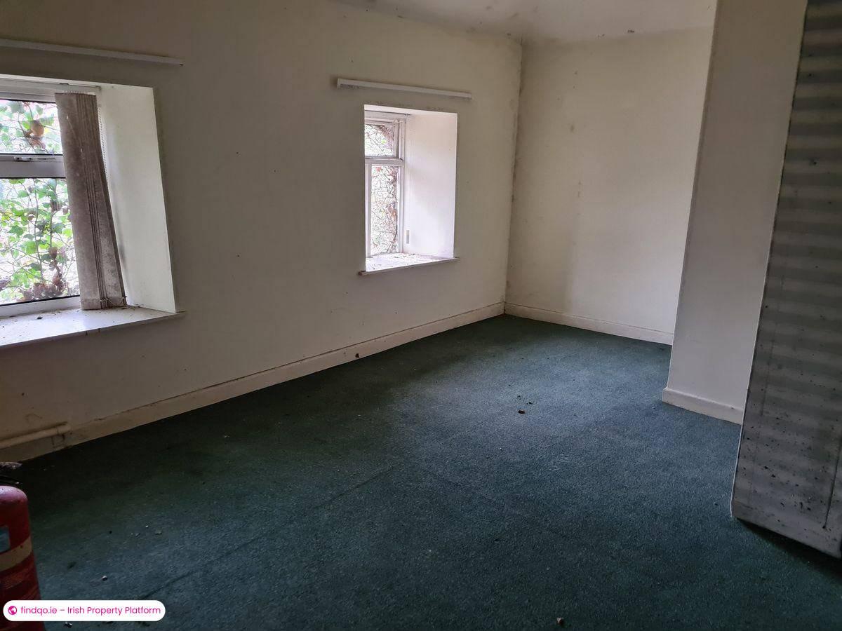 Semi-detached house for Sale in Charlestown, Mayo