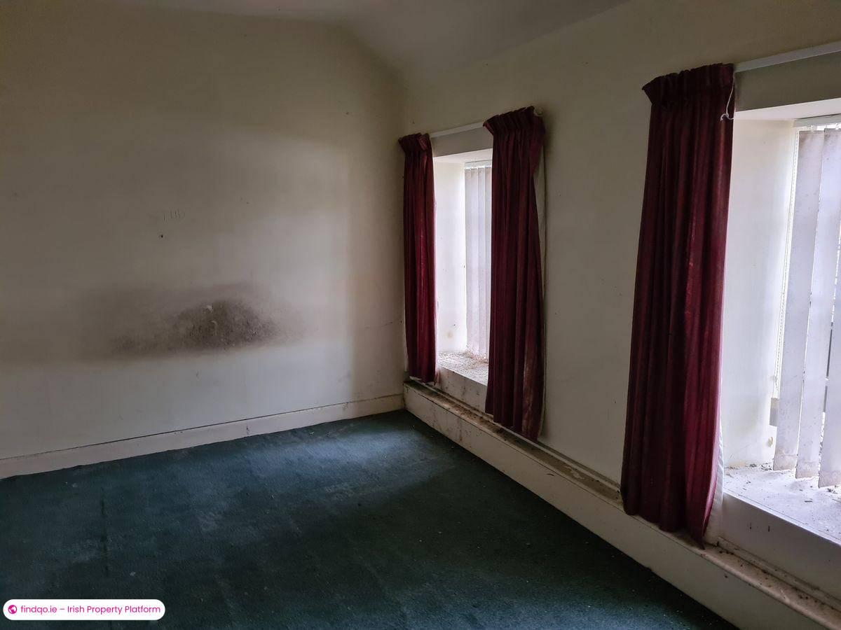 Semi-detached house for Sale in Charlestown, Mayo