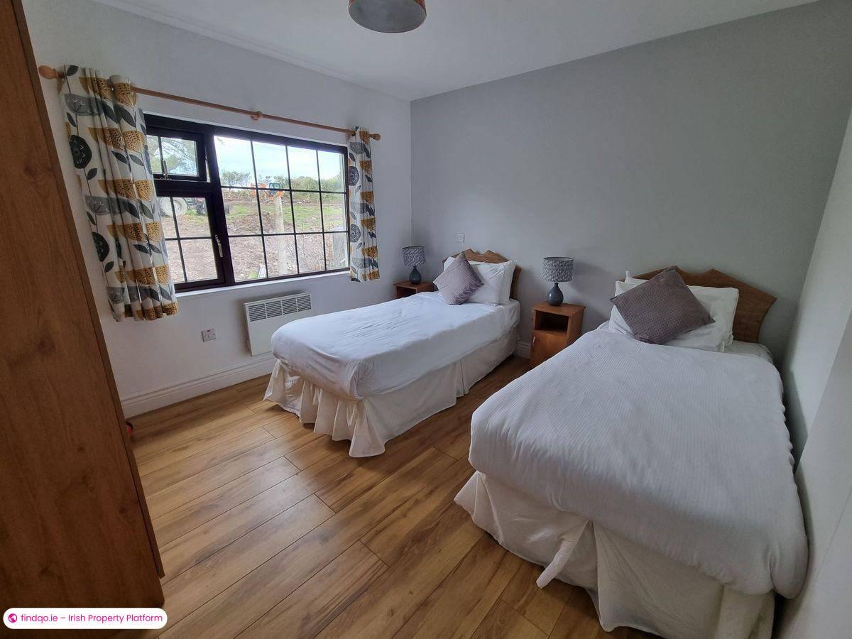 Restaurant / Bar / Hotel for Rent in Glencar, Kerry