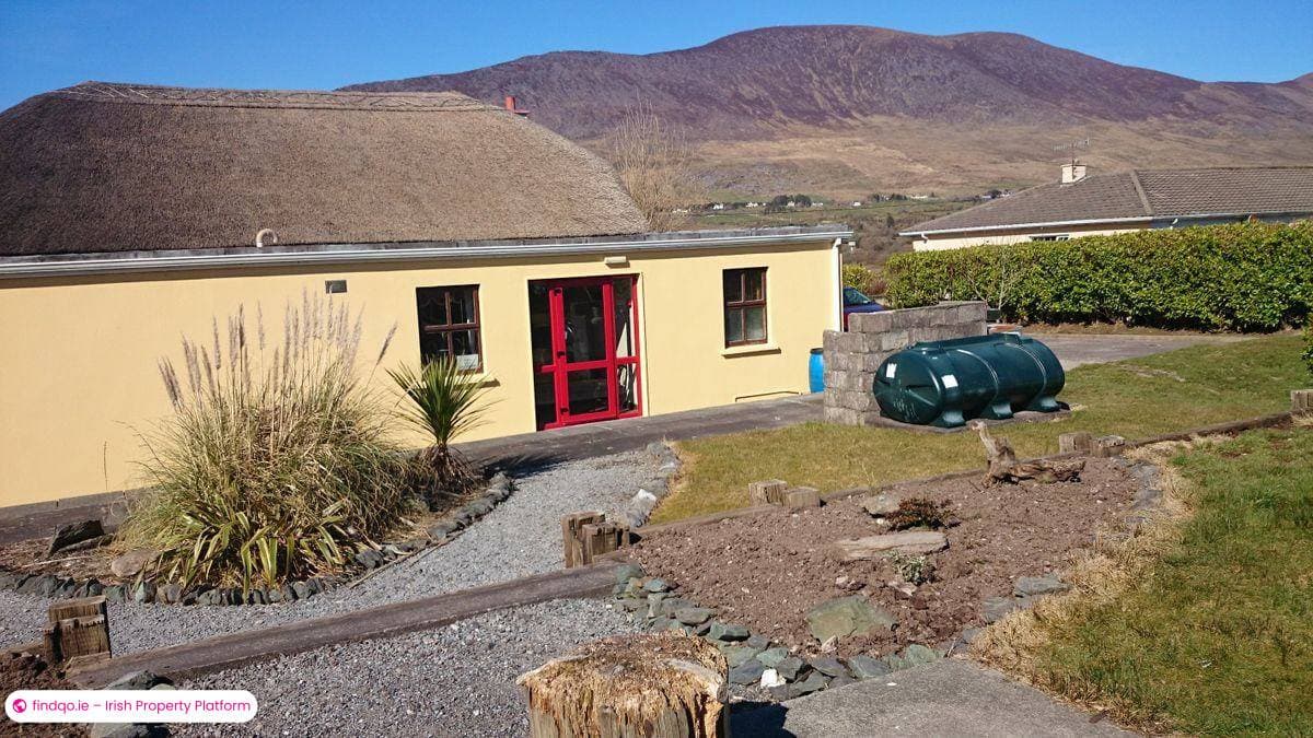 Restaurant / Bar / Hotel for Sale in Caherciveen, Co. Kerry, V23 K799