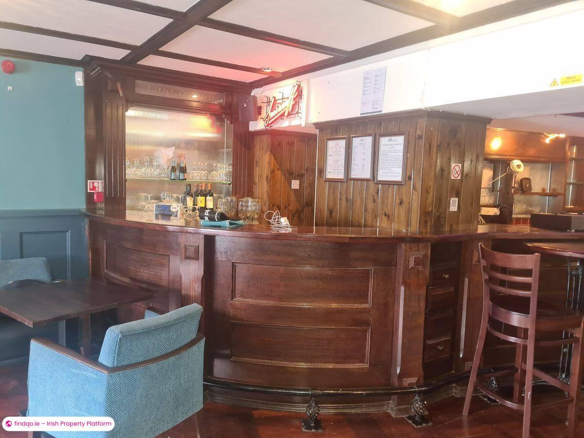 Restaurant / Bar / Hotel for Rent in Charlestown, Mayo