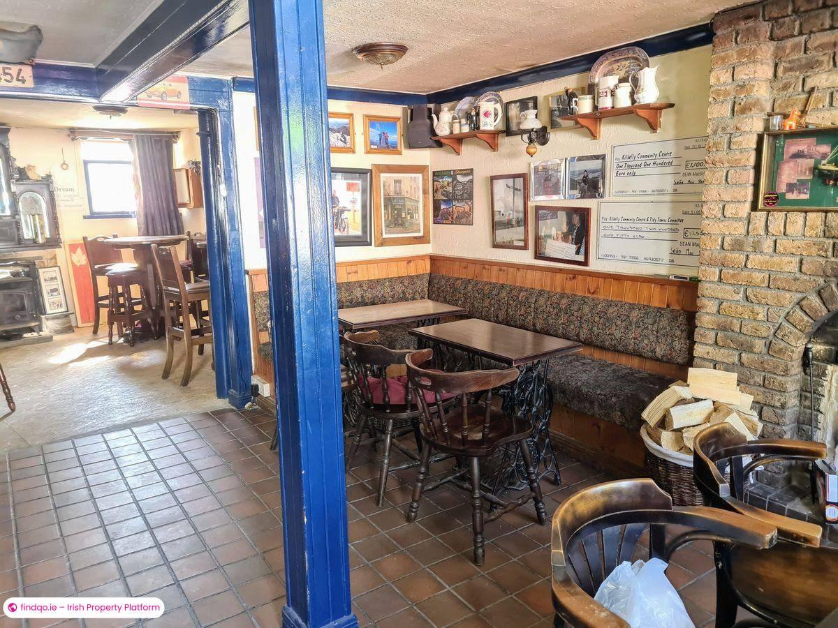 Restaurant / Bar / Hotel for Sale in Kilkelly, Mayo