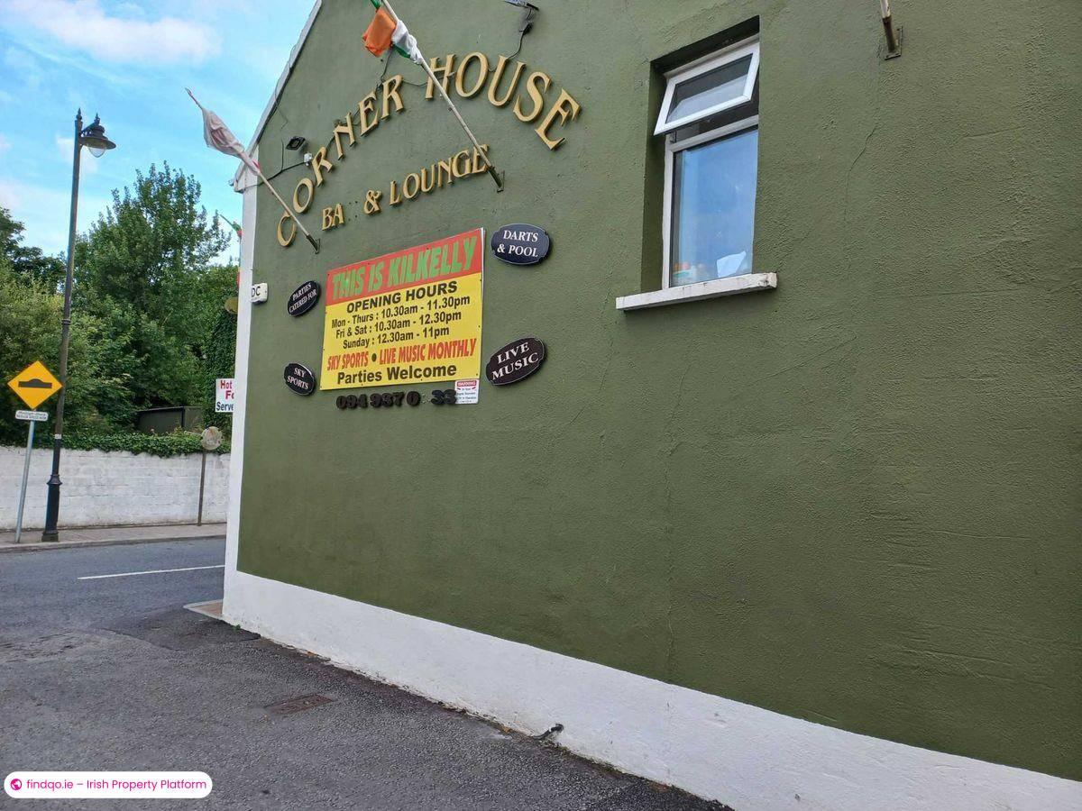 Restaurant / Bar / Hotel for Sale in Kilkelly, Mayo