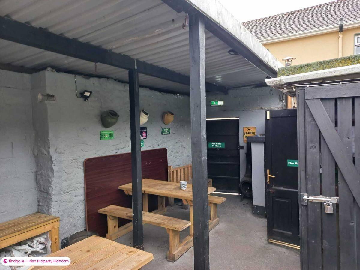Restaurant / Bar / Hotel for Sale in Kilkelly, Mayo