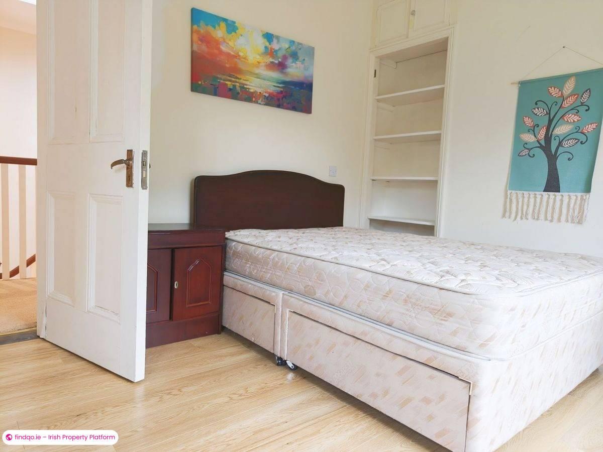 3 Bedroom House for Rent in Loughlinstown, Dublin (County)