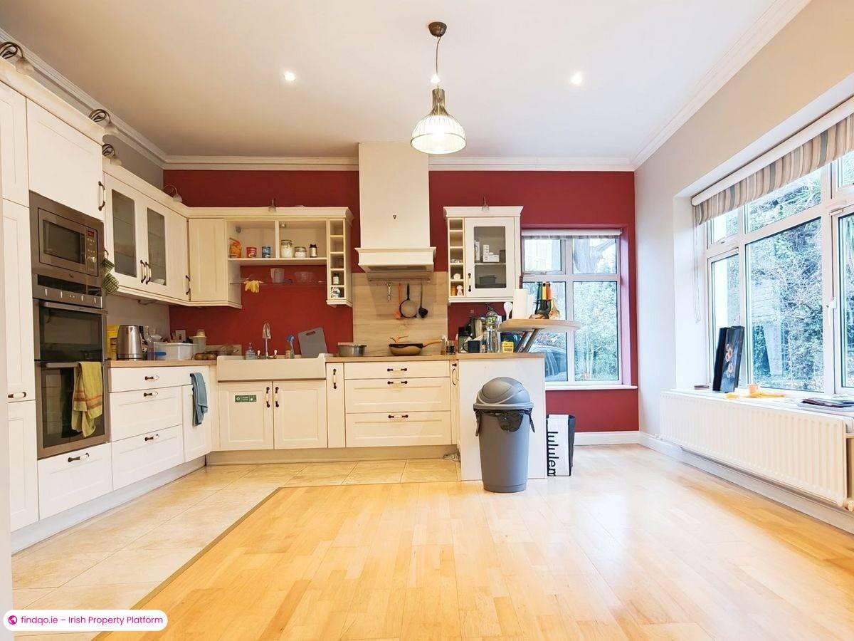 3 Bedroom House for Rent in Loughlinstown, Dublin (County)