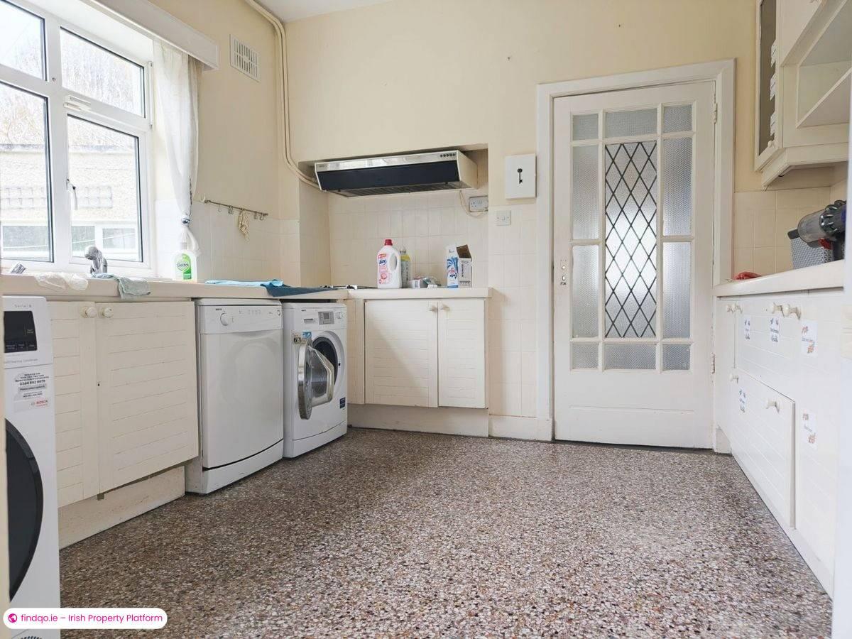 3 Bedroom House for Rent in Loughlinstown, Dublin (County)