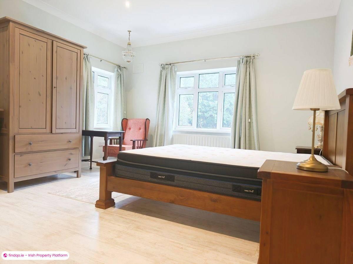 3 Bedroom House for Rent in Loughlinstown, Dublin (County)