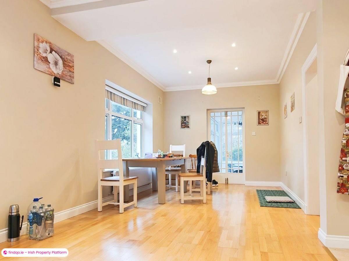 3 Bedroom House for Rent in Loughlinstown, Dublin (County)