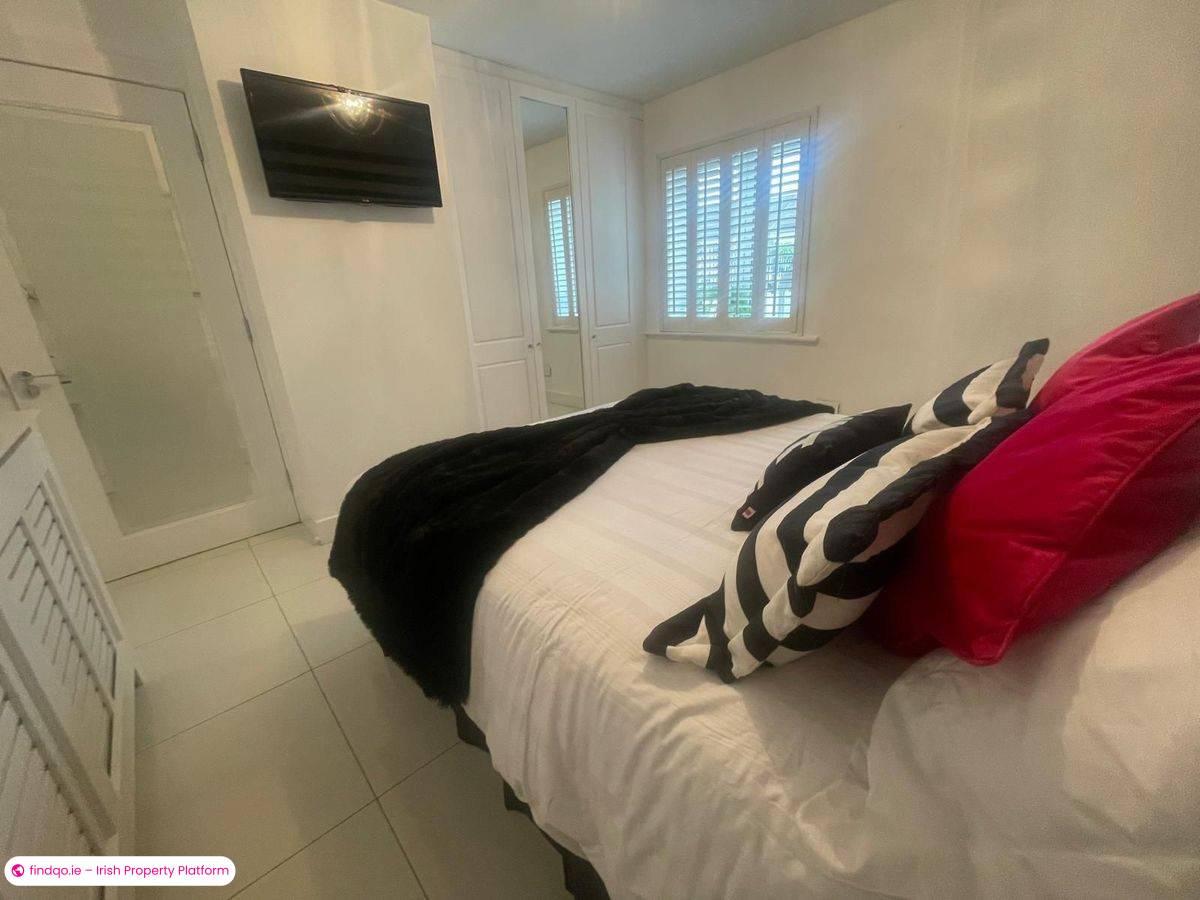 Apartment for Sale in Rochestown, Cork, T12 EE97