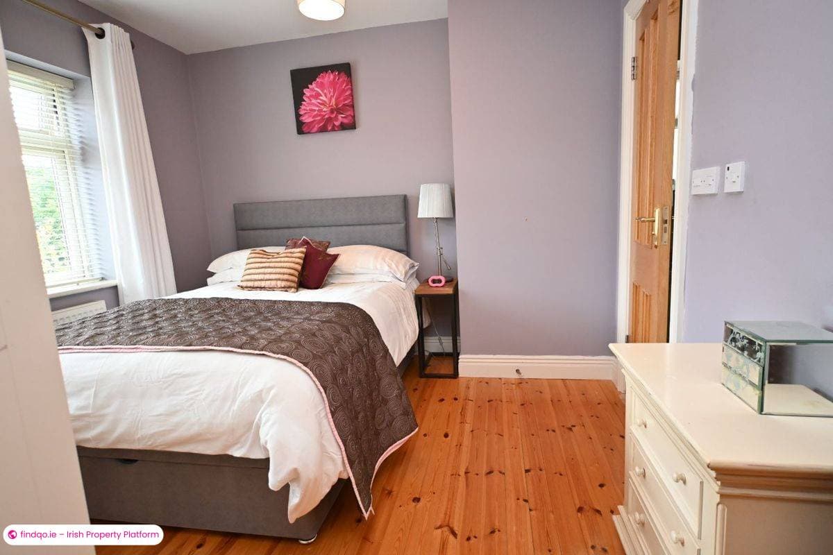 Semi-detached house for Sale in Carrigaline, Cork, P43 X766