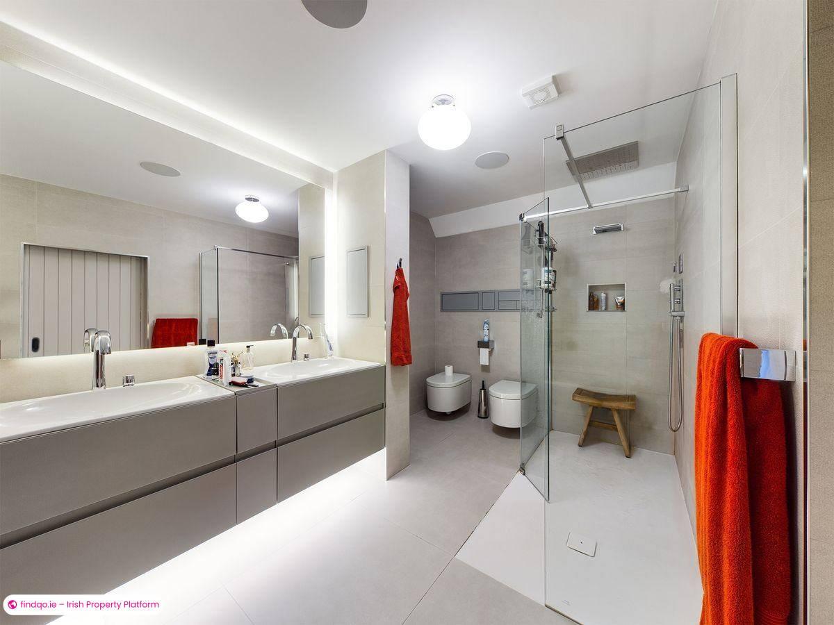 Detached house for Sale in Waterford City Centre, Waterford