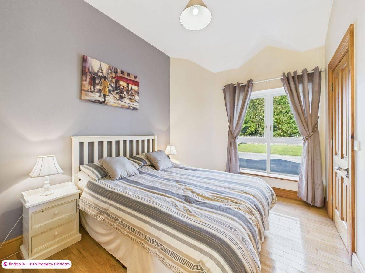 Detached house for Sale in Passage East, Waterford, X91 E2X2