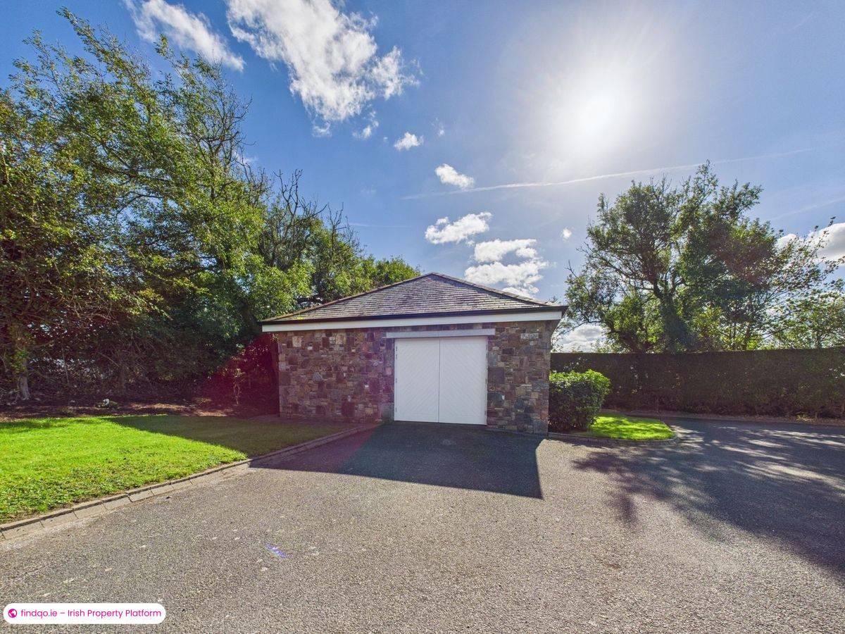 Detached house for Sale in Passage East, Waterford, X91 E2X2