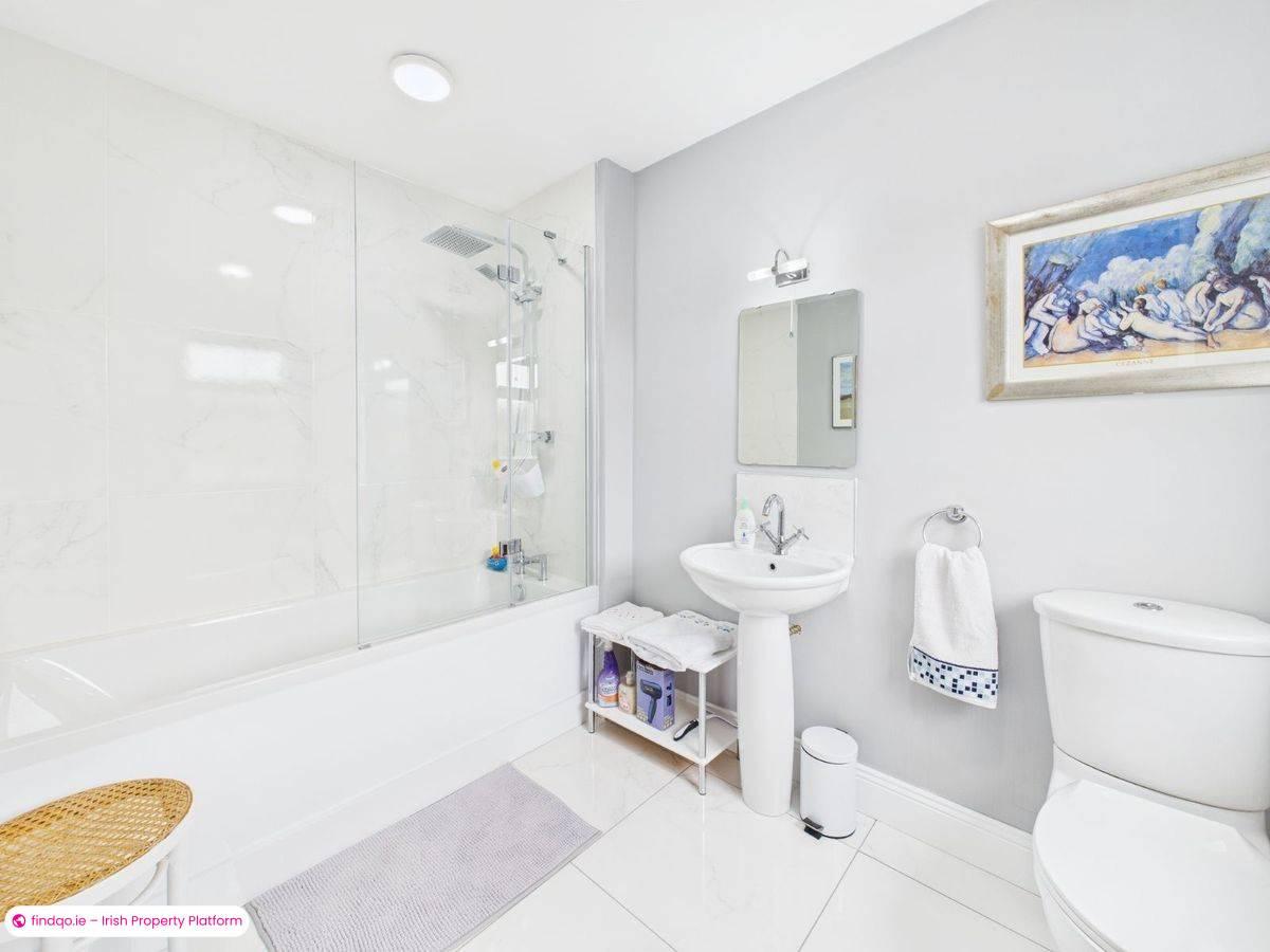 Detached house for Sale in Dunmore East, Waterford, X91 R9V2