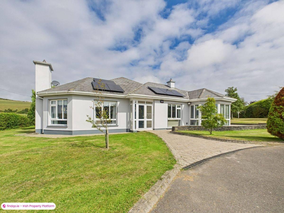 Detached house for Sale in Dunmore East, Waterford, X91 R9V2