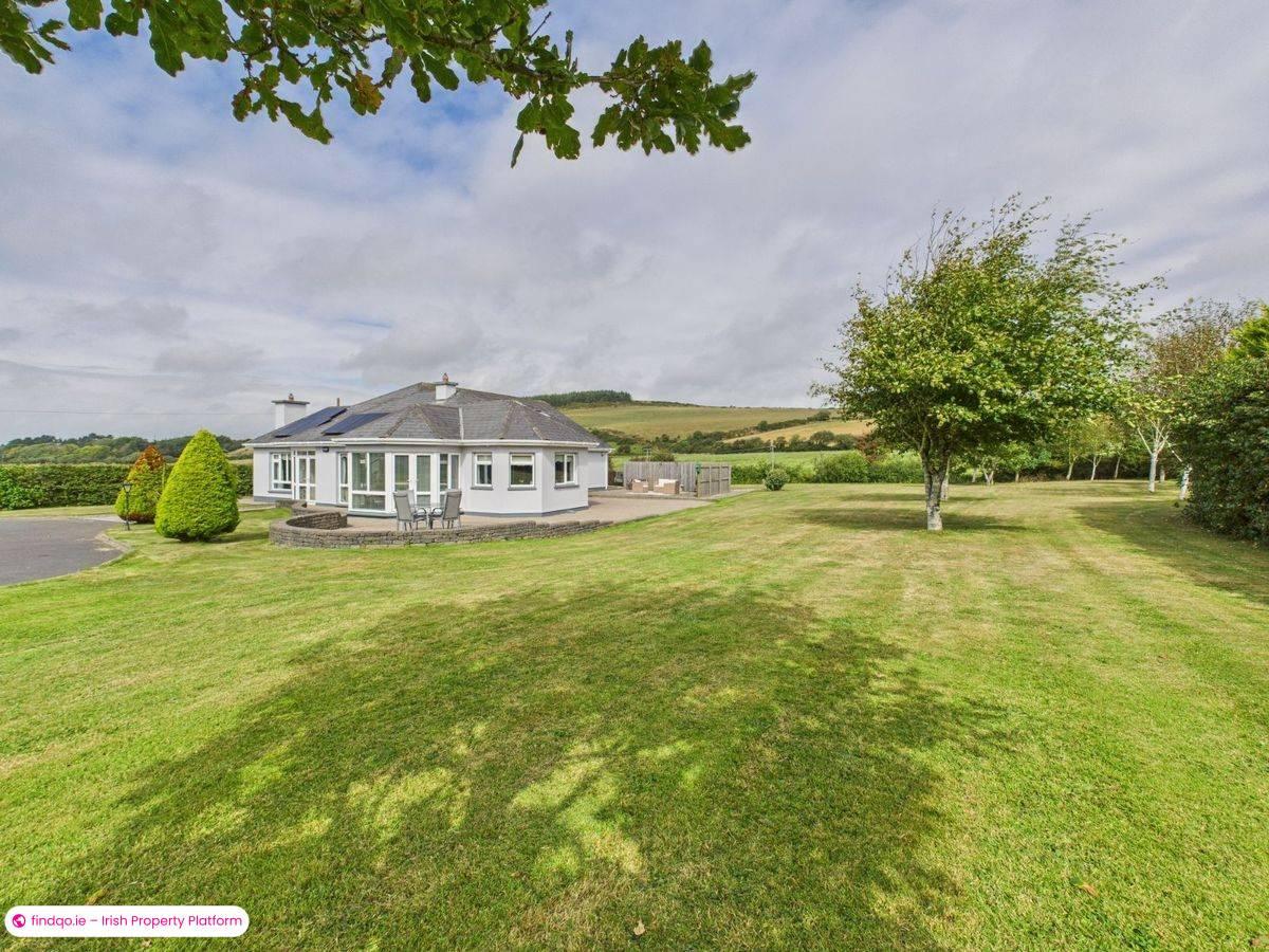 Detached house for Sale in Dunmore East, Waterford, X91 R9V2