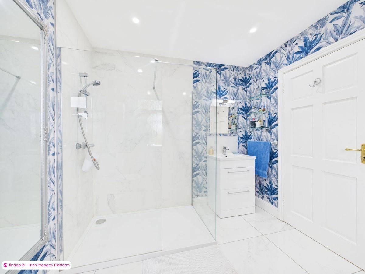 Detached house for Sale in Dunmore East, Waterford, X91 R9V2