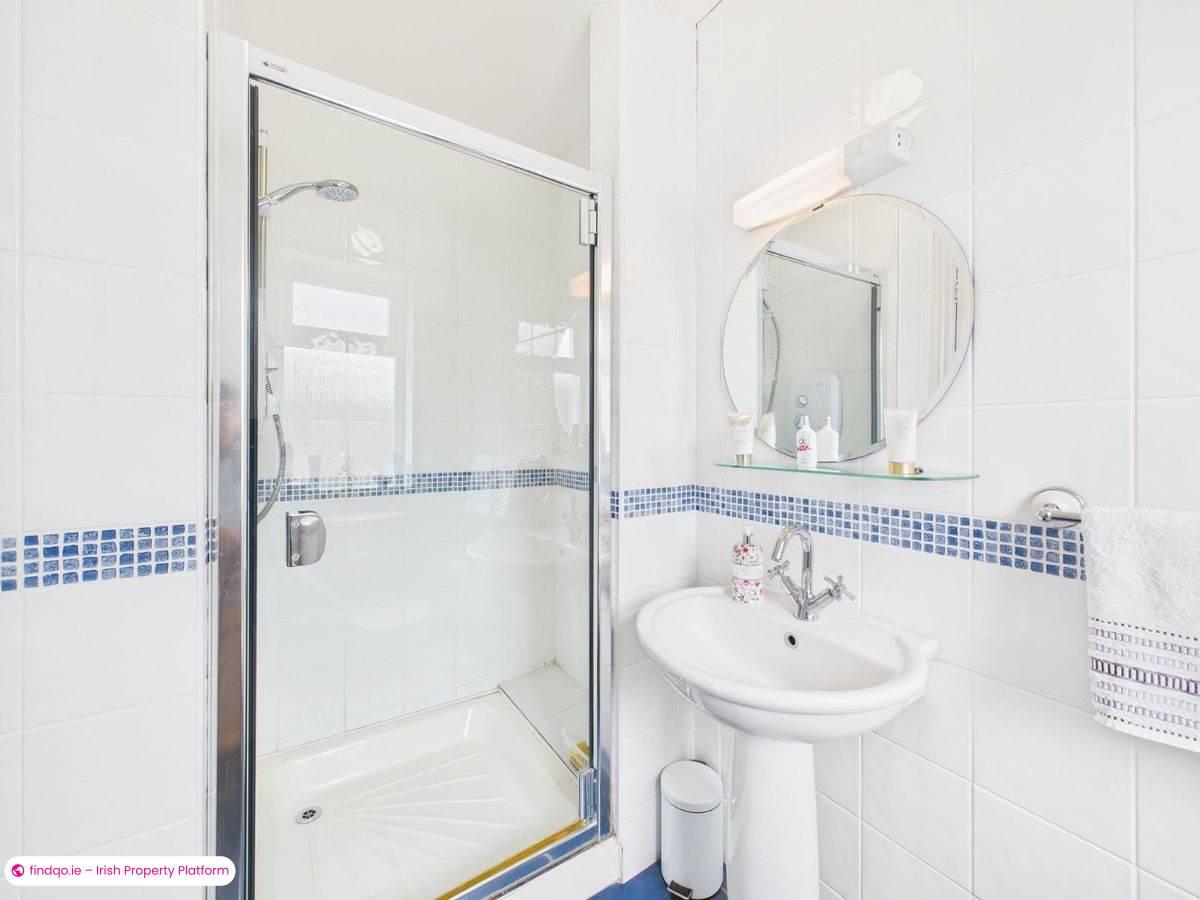 Detached house for Sale in Dunmore East, Waterford, X91 R9V2