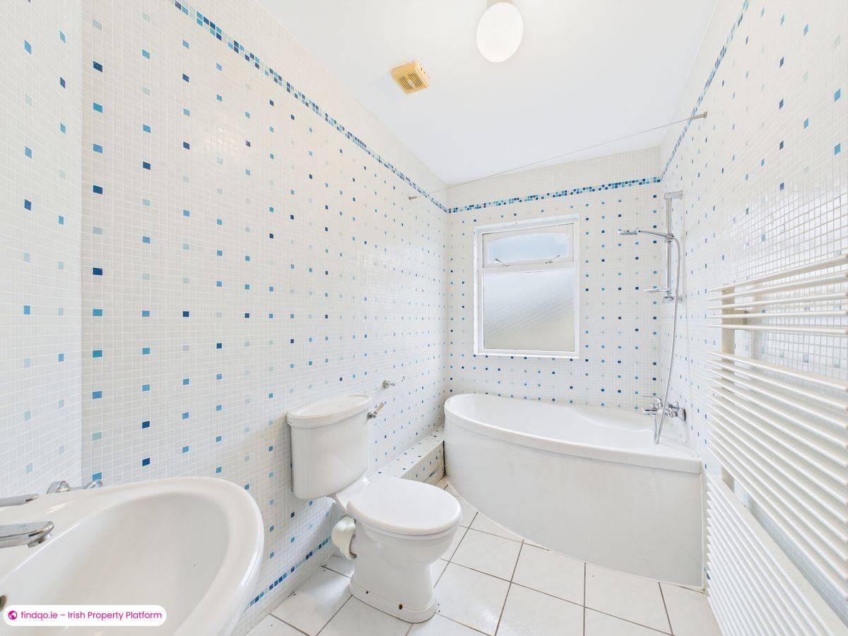 Detached house for Sale in Ballinamona, Waterford