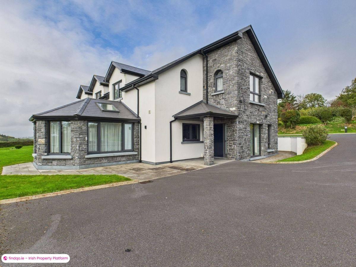 Detached house for Sale in Passage East, Waterford