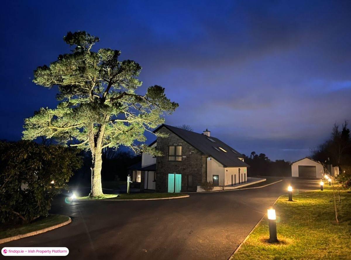 Detached house for Sale in Passage East, Waterford