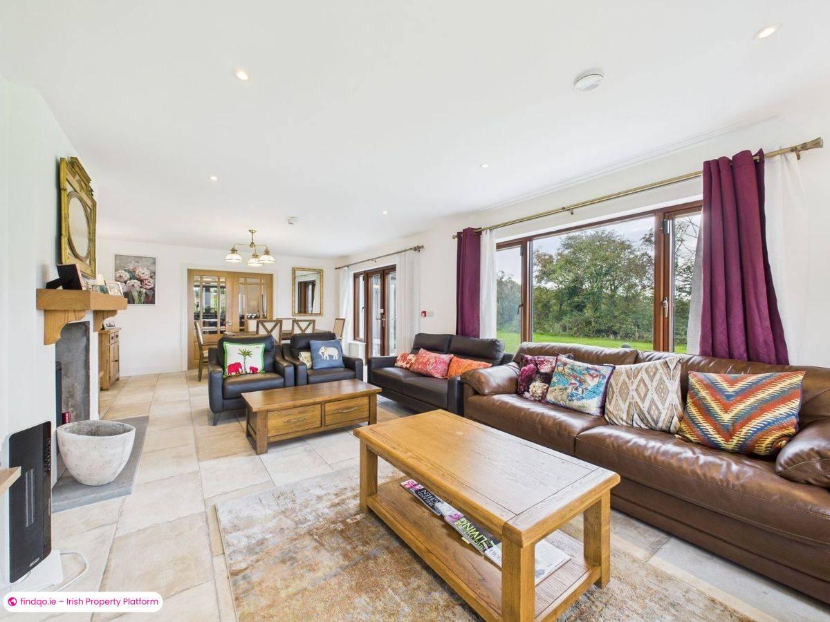 Detached house for Sale in Passage East, Waterford