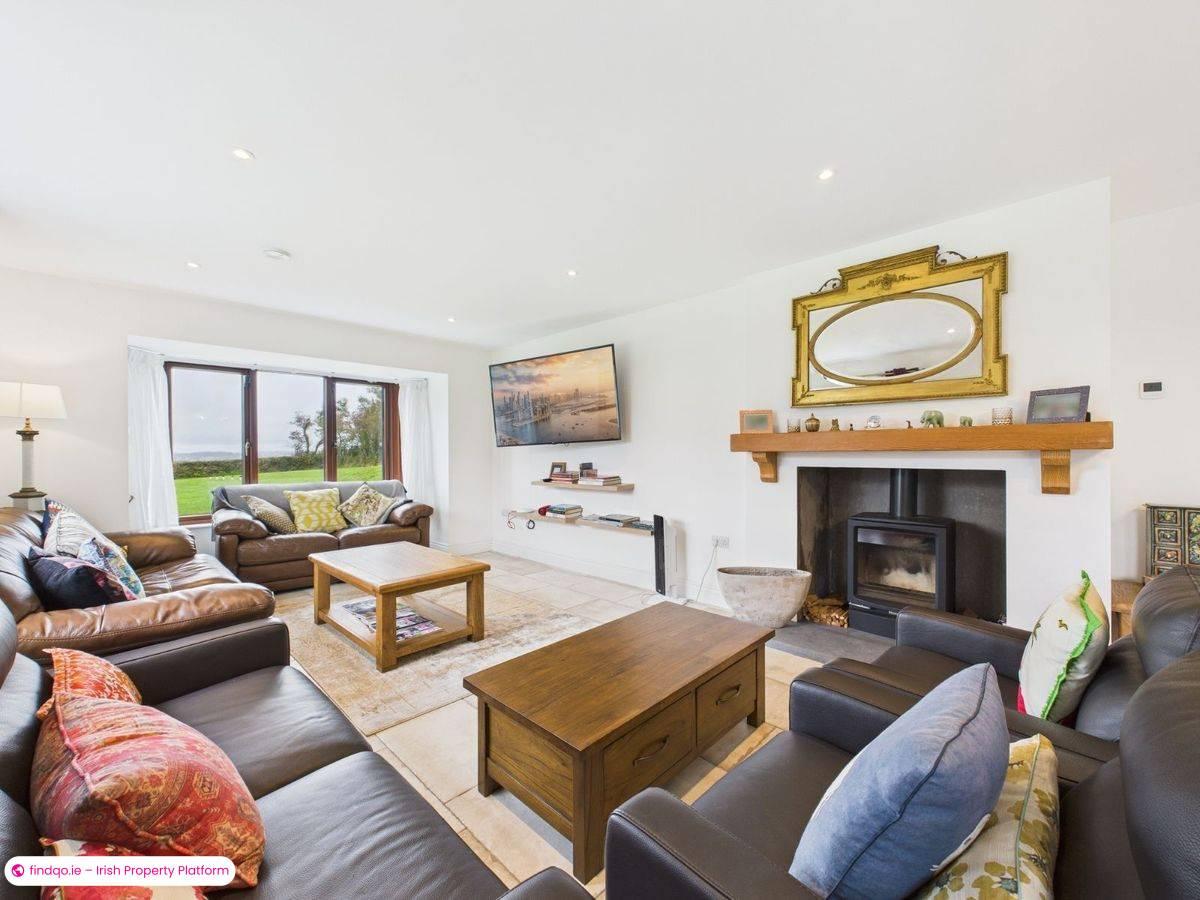 Detached house for Sale in Passage East, Waterford