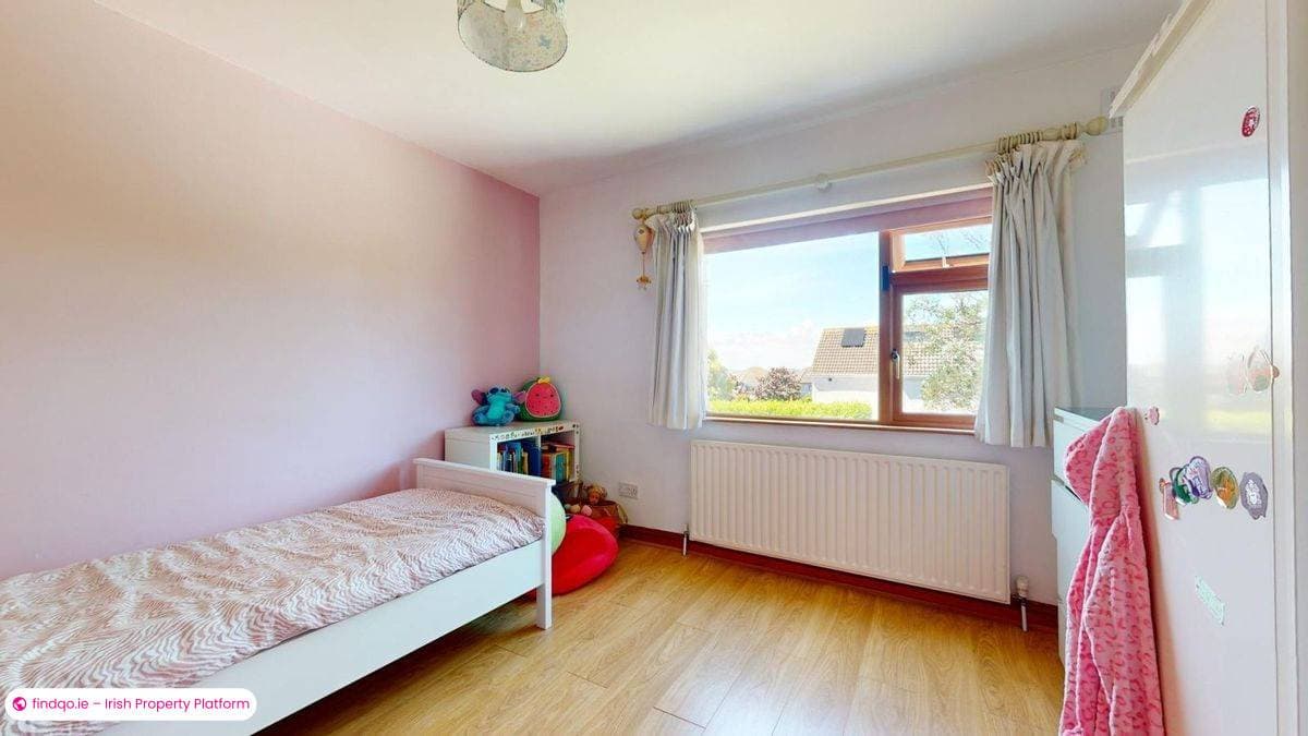 Semi-detached house for Sale in Sutton, Dublin (County)