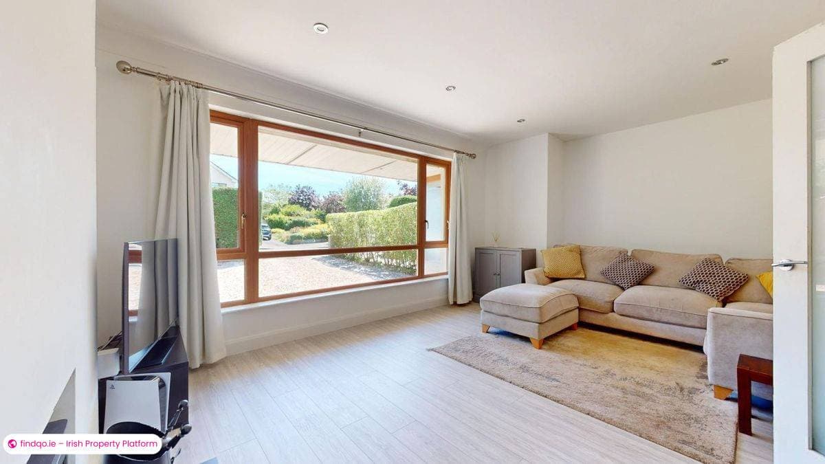 Semi-detached house for Sale in Sutton, Dublin (County)