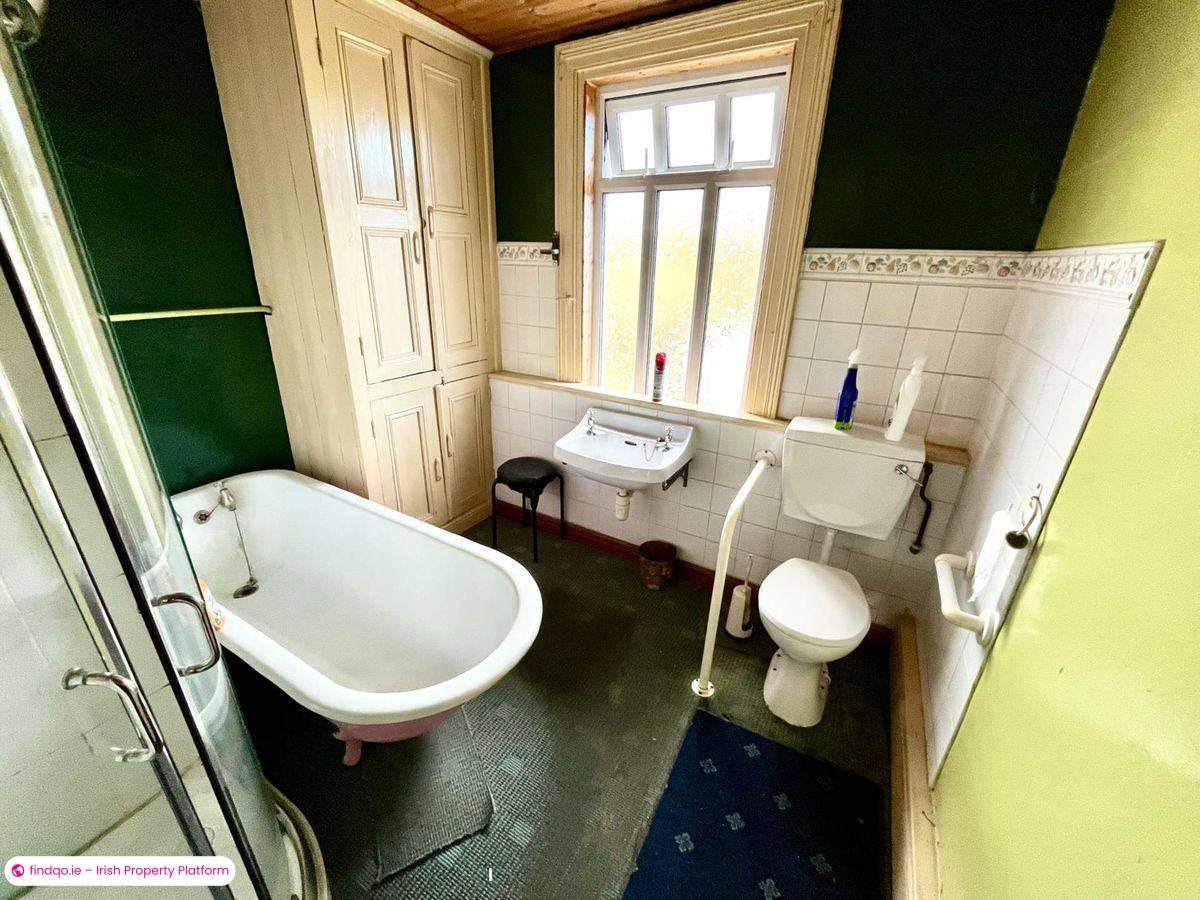 Terraced house for Sale in Sligo, Sligo