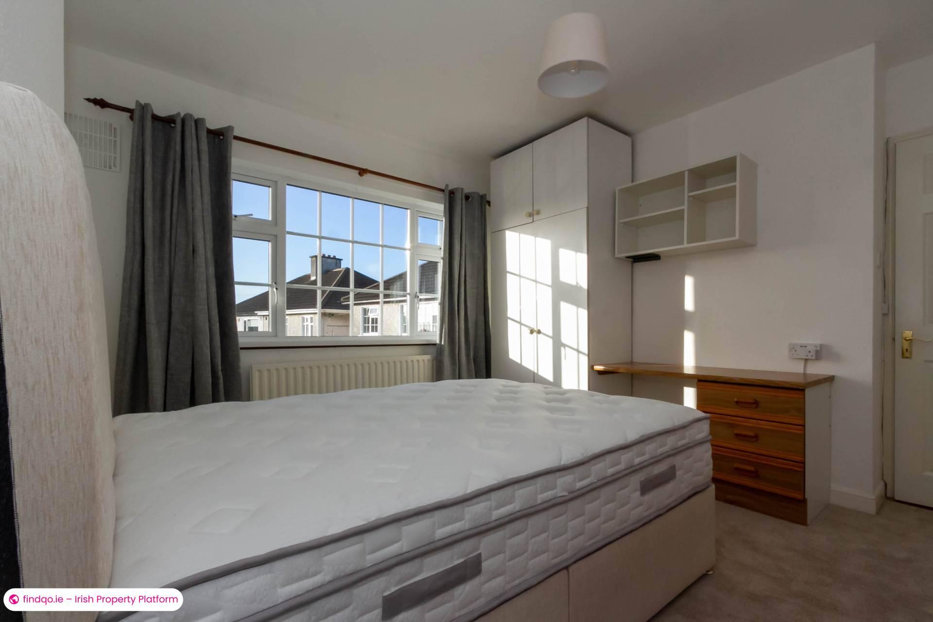 3 Bedroom Semi-detached house for Rent in Dublin 9