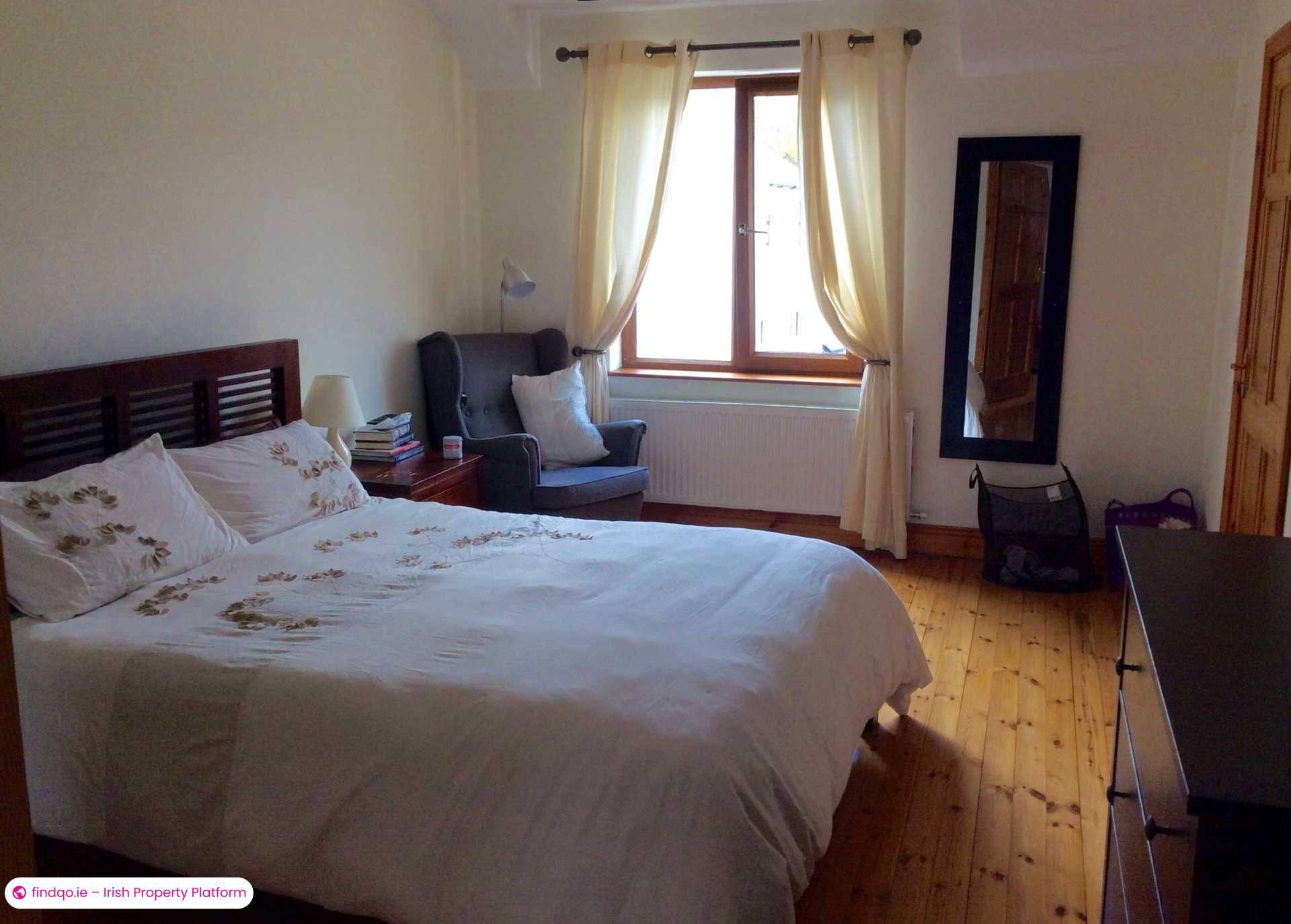 Detached house for Sale in No. 1, Station Road