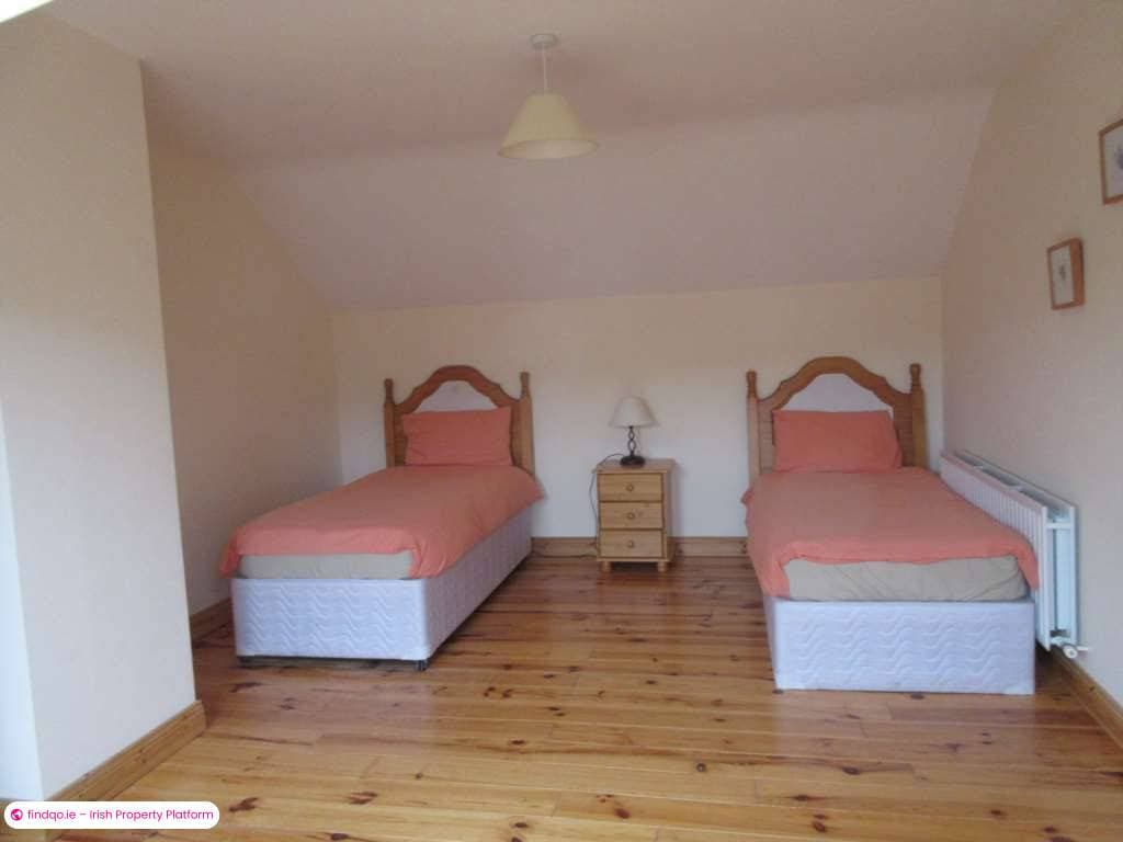 Detached house for Sale in Ventry, Kerry