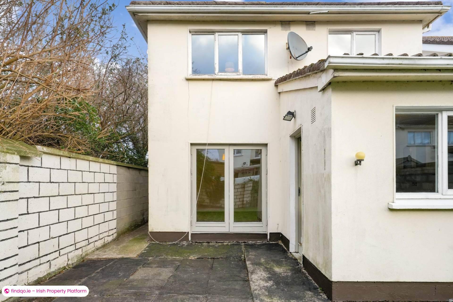 Detached house for Sale in Dublin 14