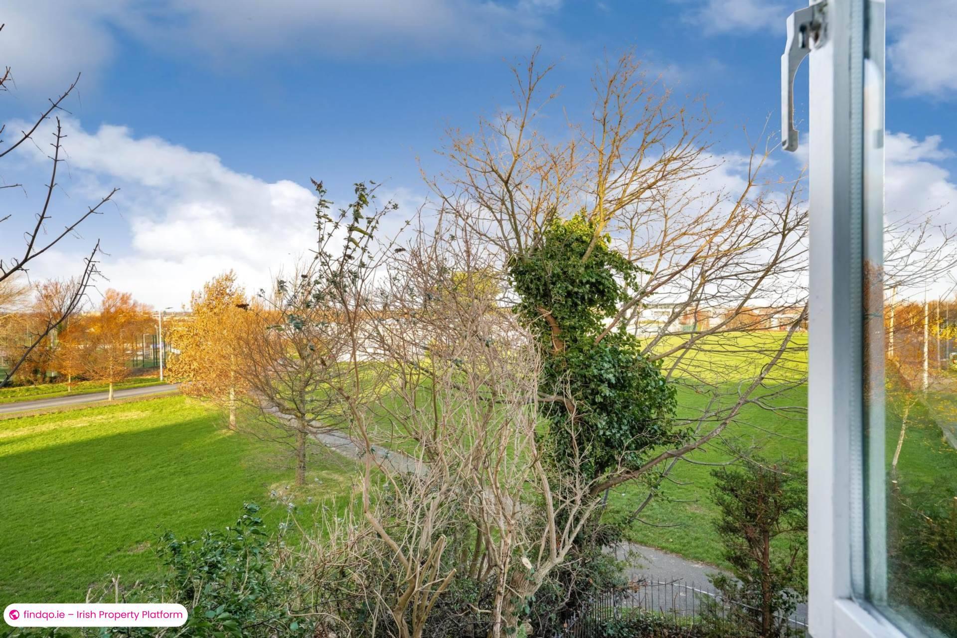 Detached house for Sale in Dublin 14