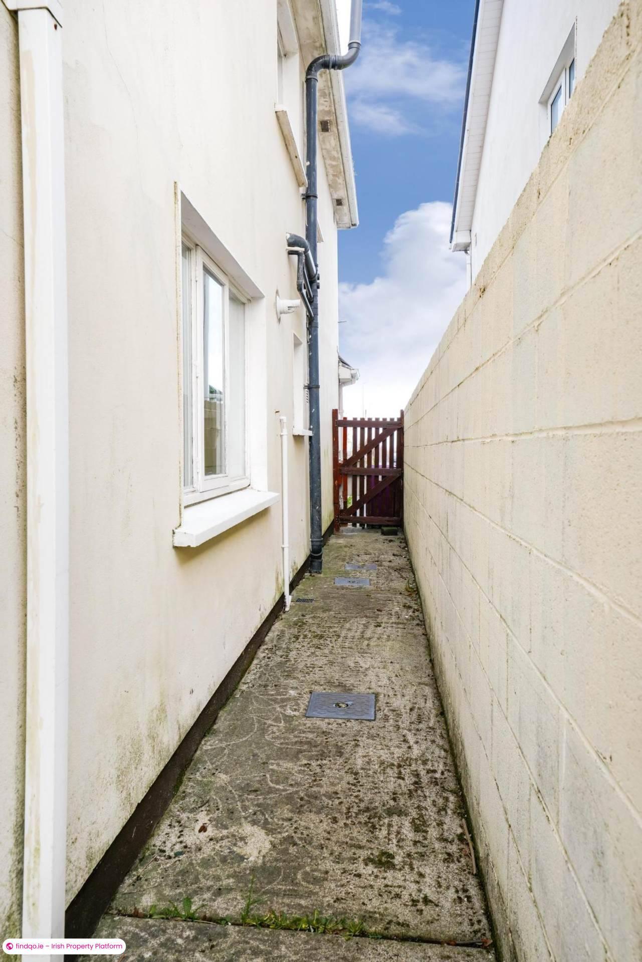 Detached house for Sale in Dublin 14