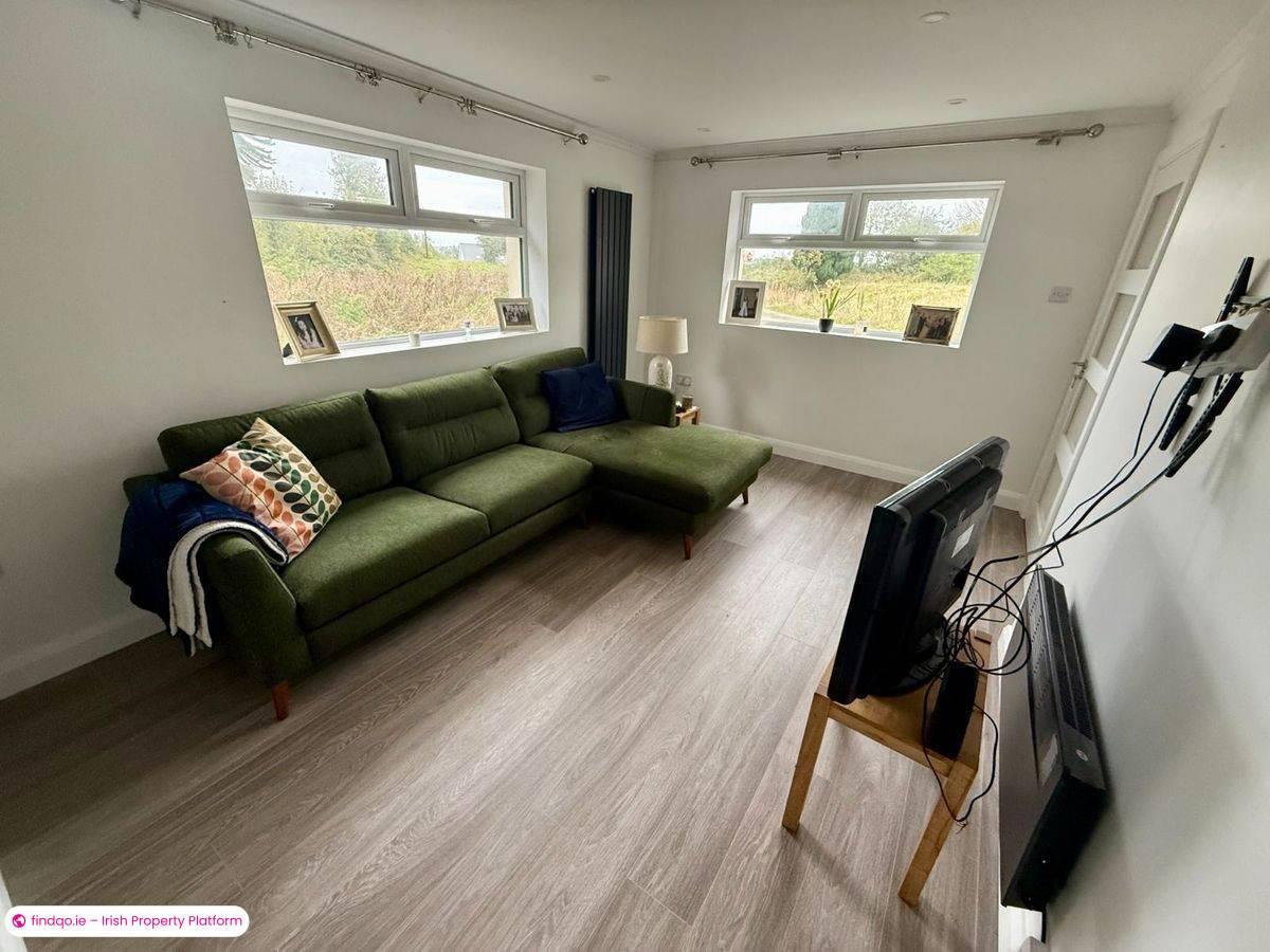 Detached house for Sale in Dring, Longford