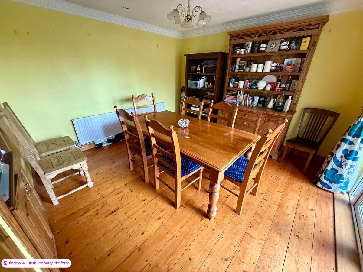 Detached house for Sale in Dring, Longford